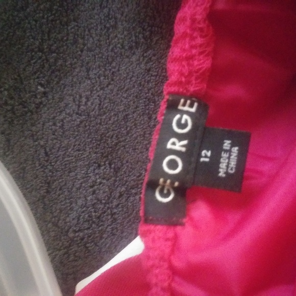 Girls pink sequence dress. - Picture 4 of 4